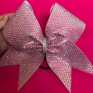 Cheer bow